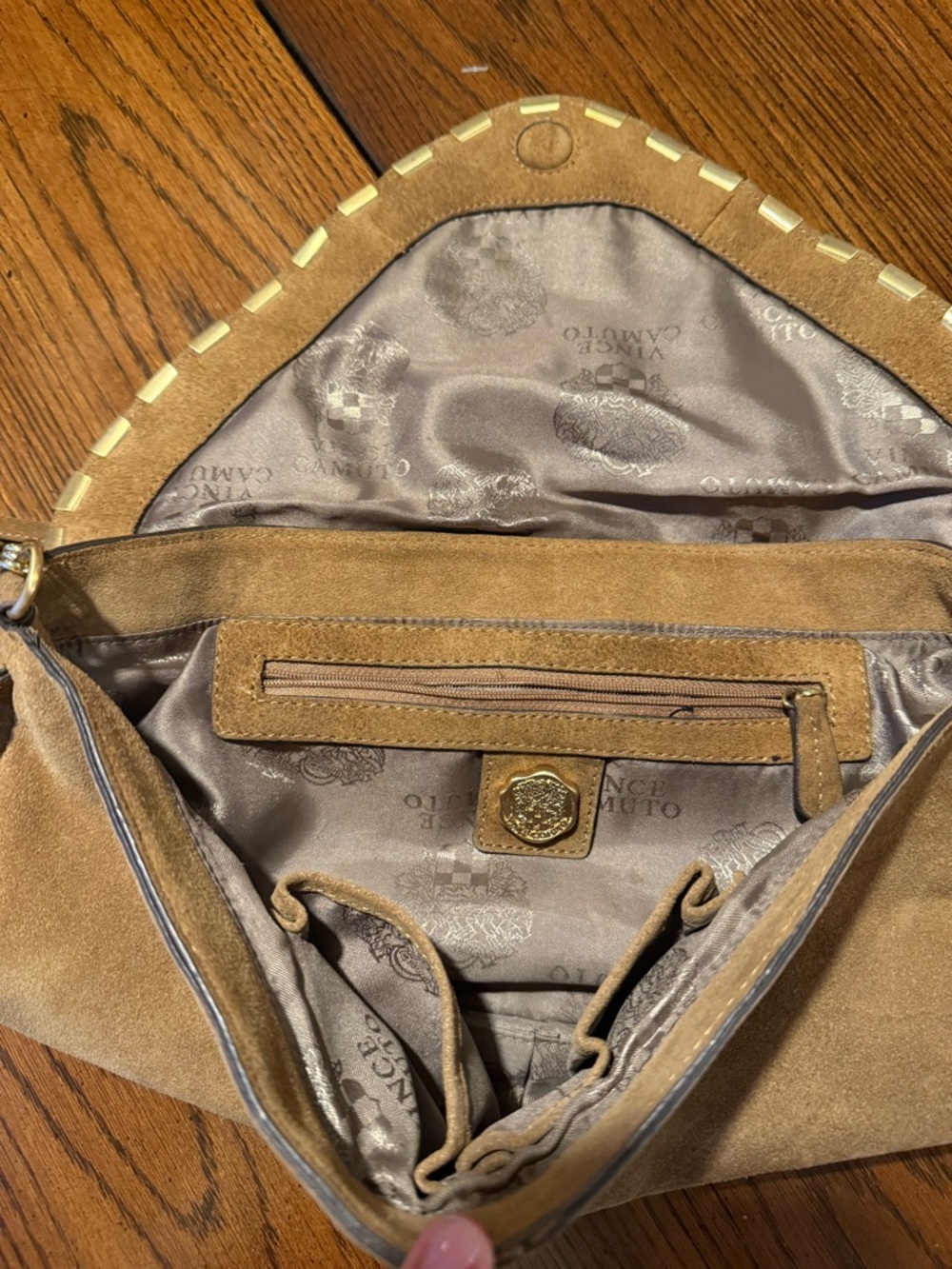 Vince Camuto Suede Envelope Shoulder Bag in Light Brown with Gold Chain - Picture 4 of 6